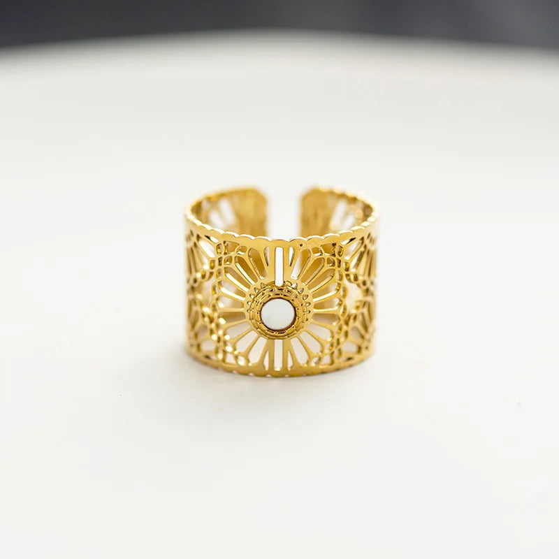 Creative Gold Plated Stainless Steel Simple Geometric Round Natural Stone Ring