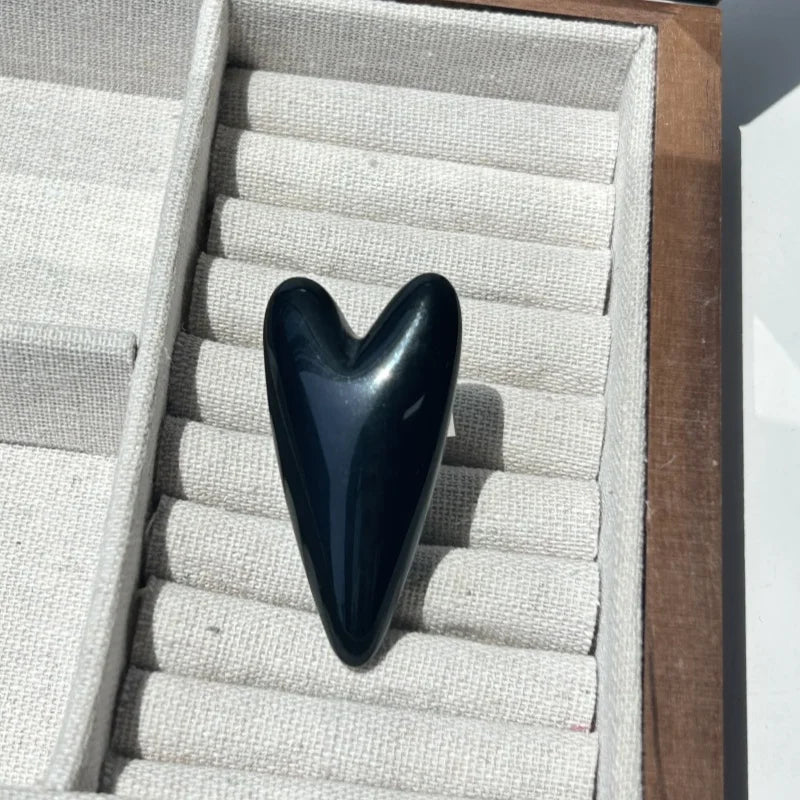 Vintage Oversized Glossy Resin Heart Sophisticated Elegant Rings