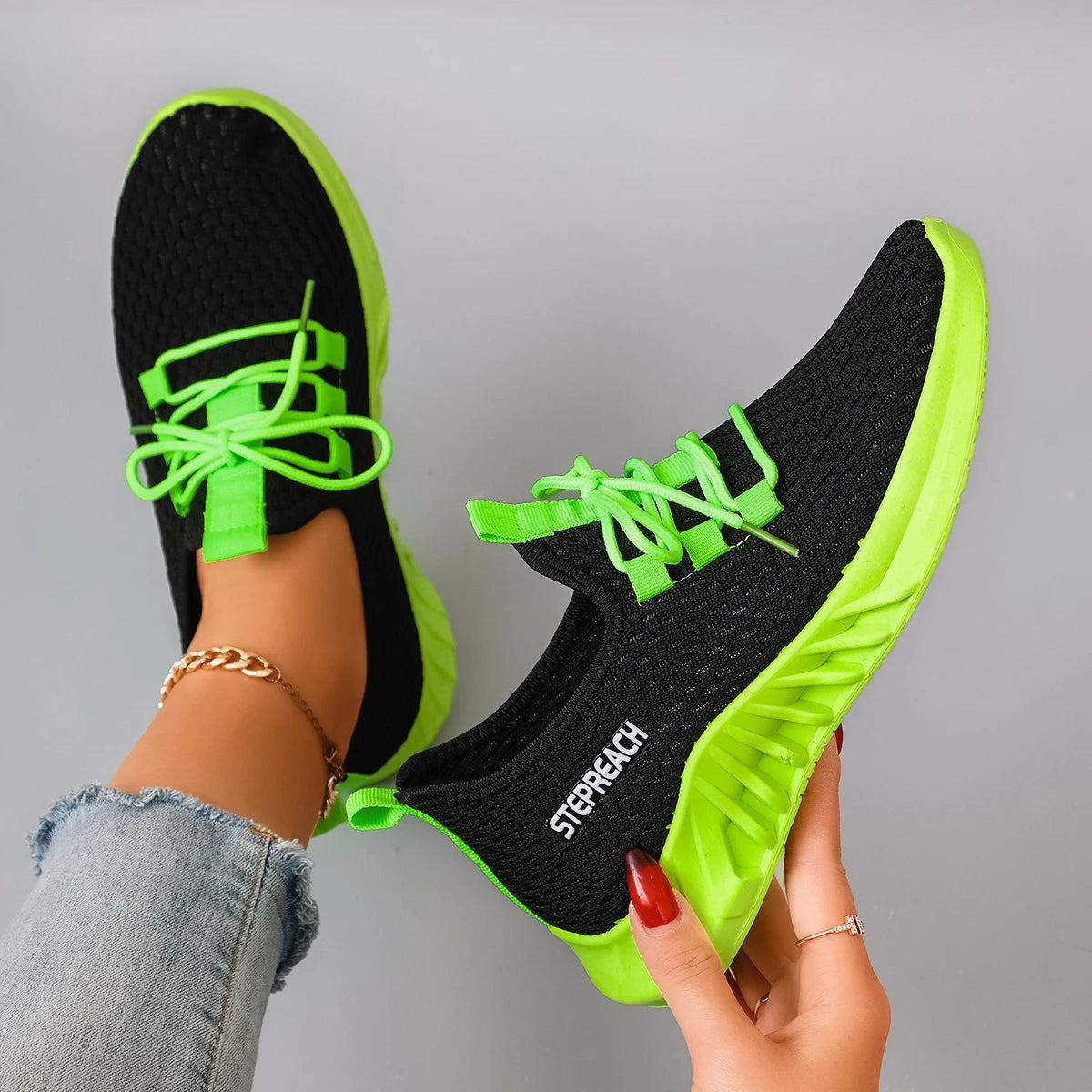 Breathable Mesh Flat Casual Sneakers