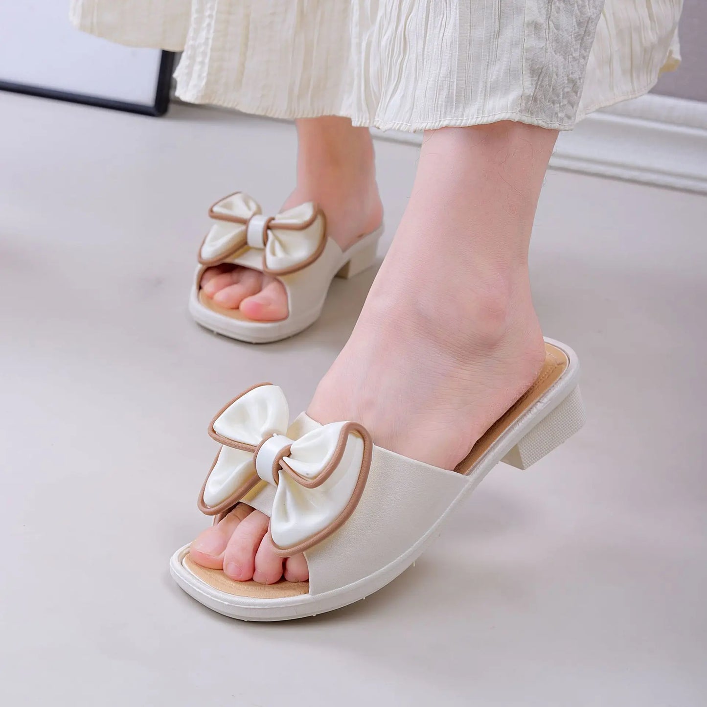 Thick Sole Flip Flops Non-Slip  Slippers