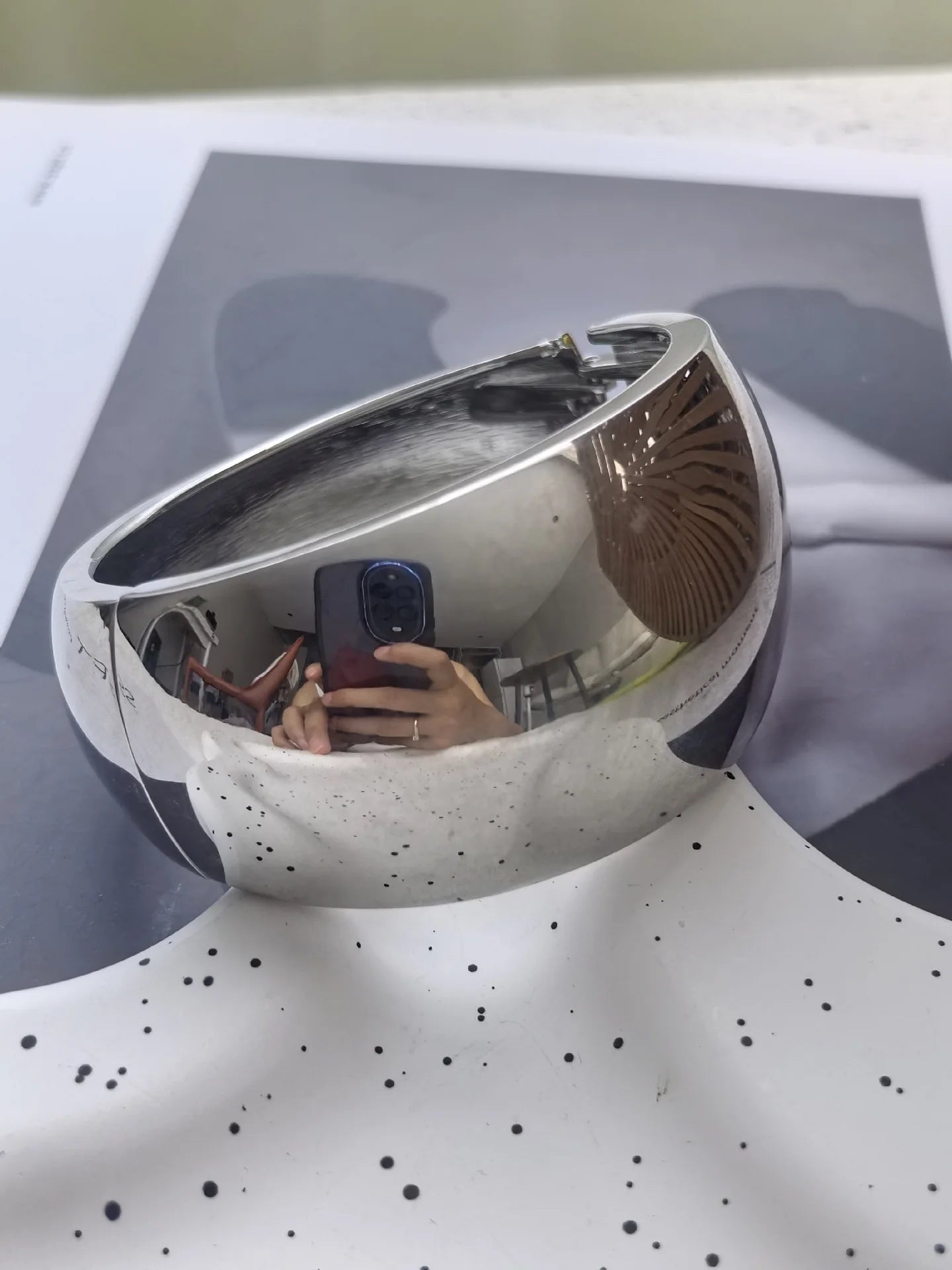 Smooth Surface Round Wide Silver Metal Bangle Geometric Bracelet