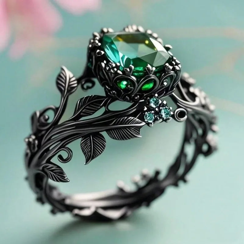 Ring Totem Green Zircon Ring