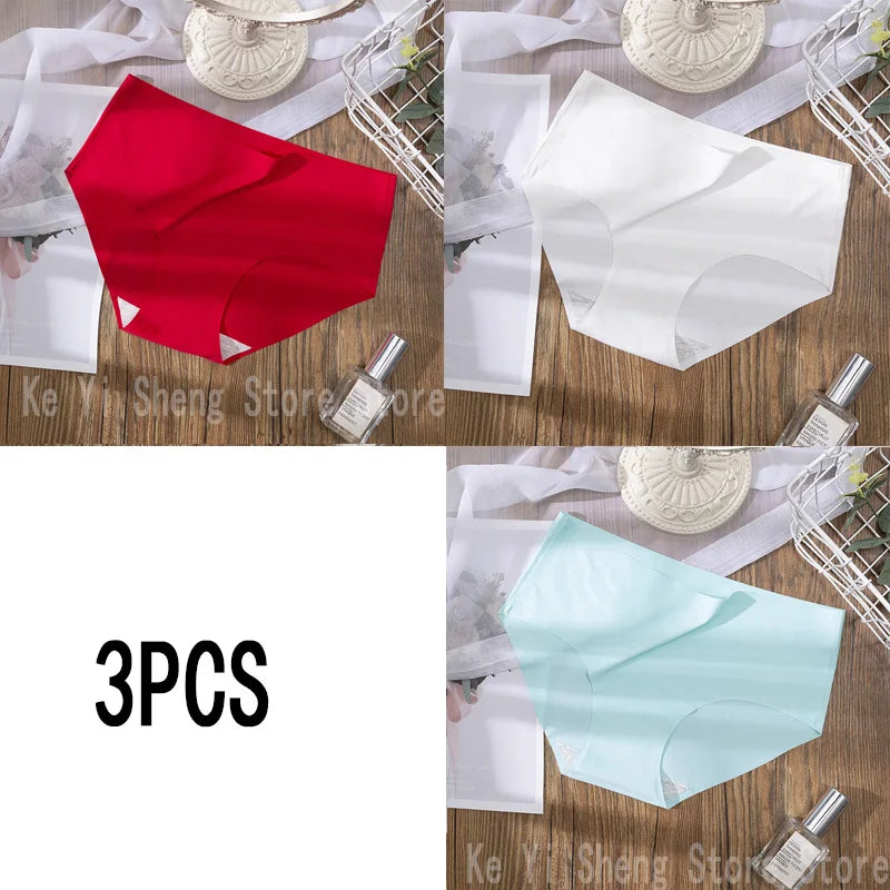 3 pieces of low-rise, seamless Lingerie