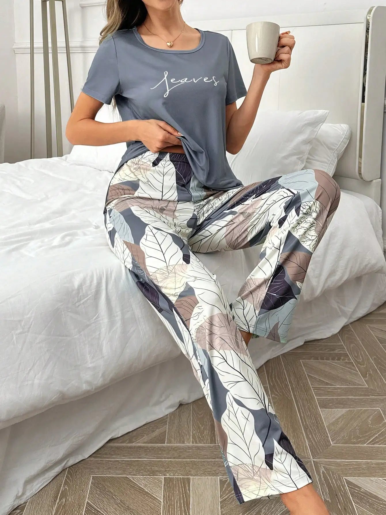 Four-Season Elegant Floral Print Short-Sleeved Long Pants Pajama Set