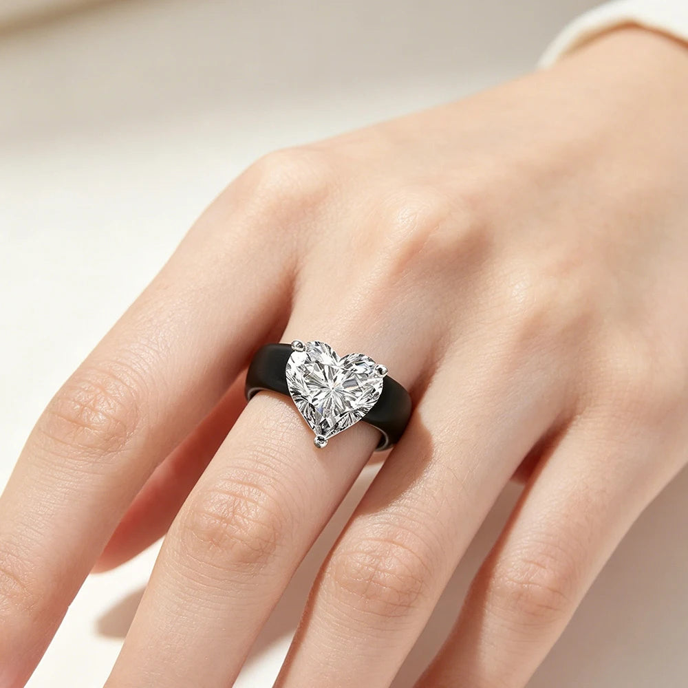 Silicone Holder Silver Three Claw Heart-Shaped Cubic Zirconia Ring