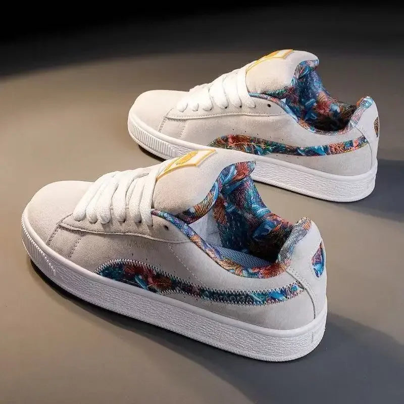 black thick-soled casual Sneakers