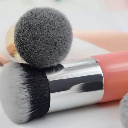 Short Haired Mushroom Head Foundation Brush