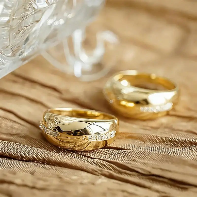 Huitan Curve Ring Gold Engagement Luxury Inlaid Shining CZ Rings