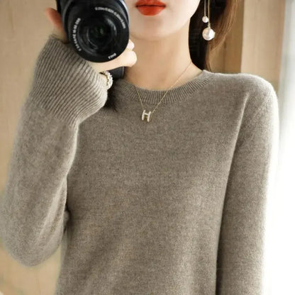 Thin Round Neck Pullover