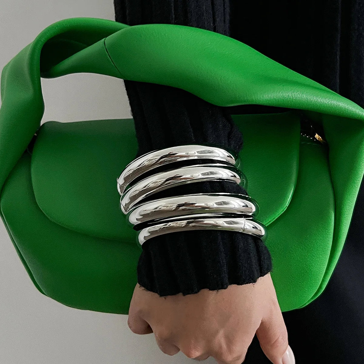 4Pcs Set Simple Punk Metal Round Bangles Set