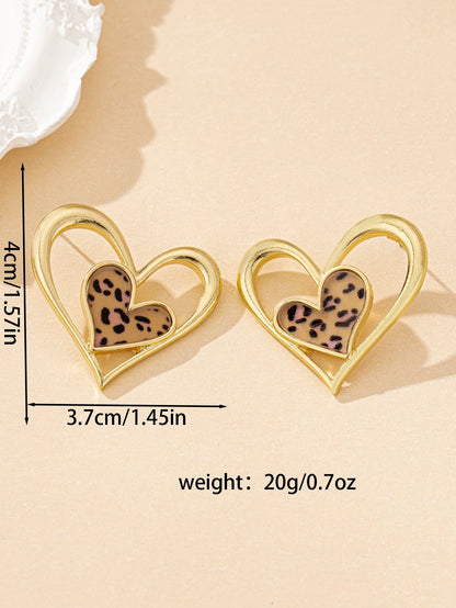 Elegant and Versatile Retro Heart-Shaped Earrings