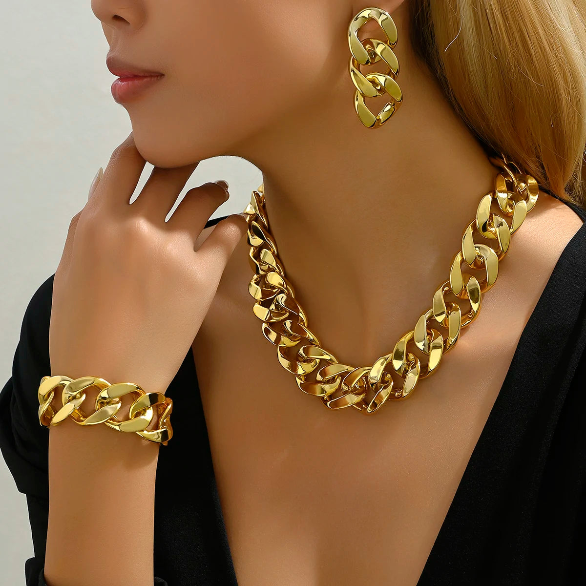 Exaggerated Necklace bracelet earrings set