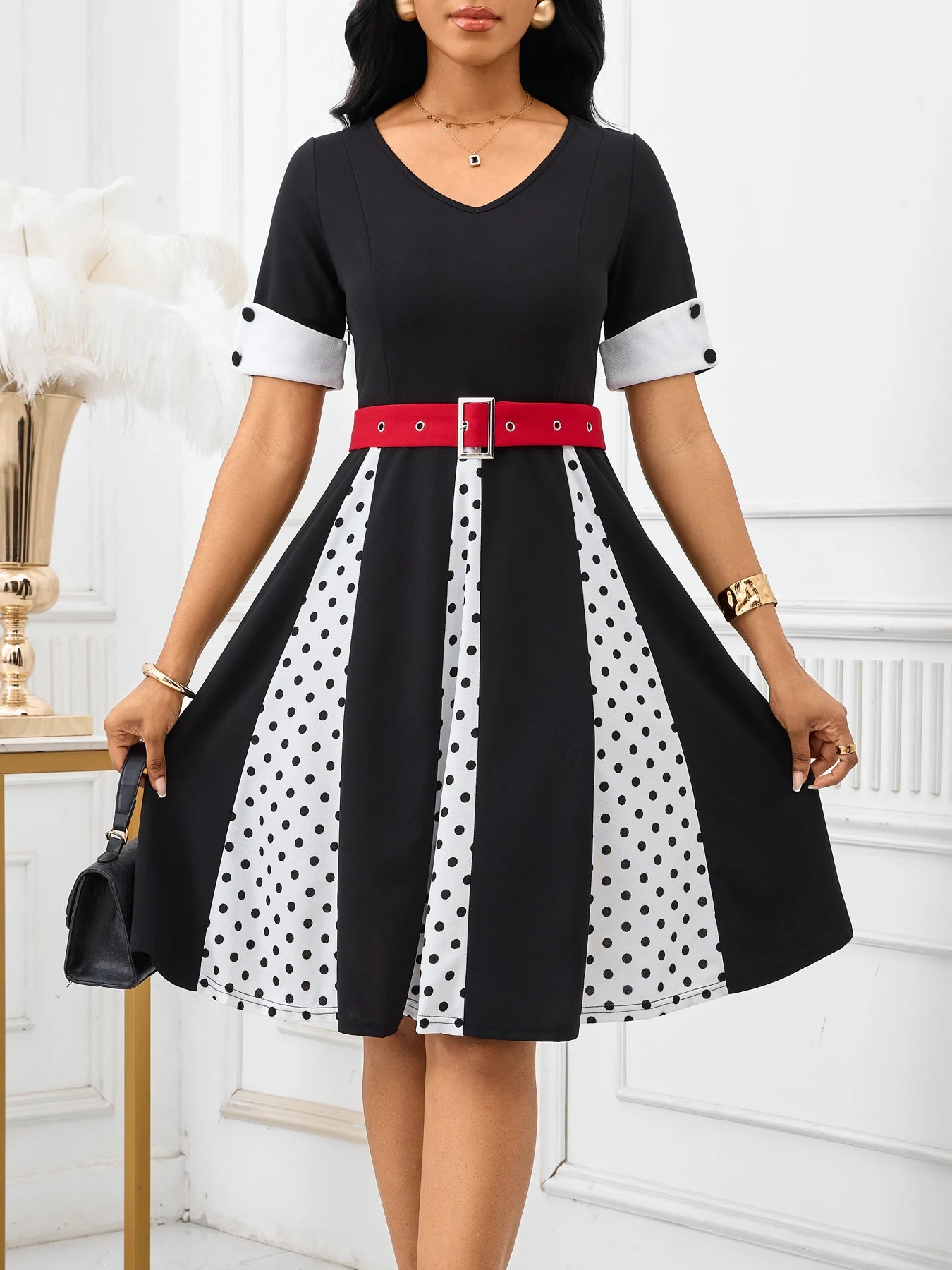 Short Sleeve Vintage 1950s Vintage Polka Dot Flare Skater Swing Dress