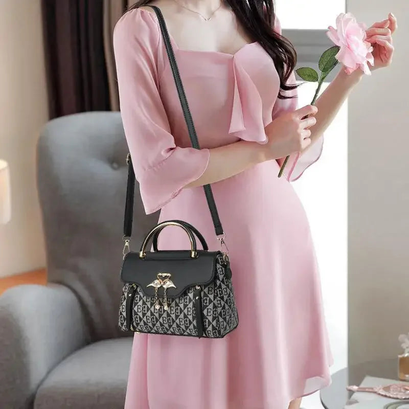 Versatile casual shoulder crossbody bag.
