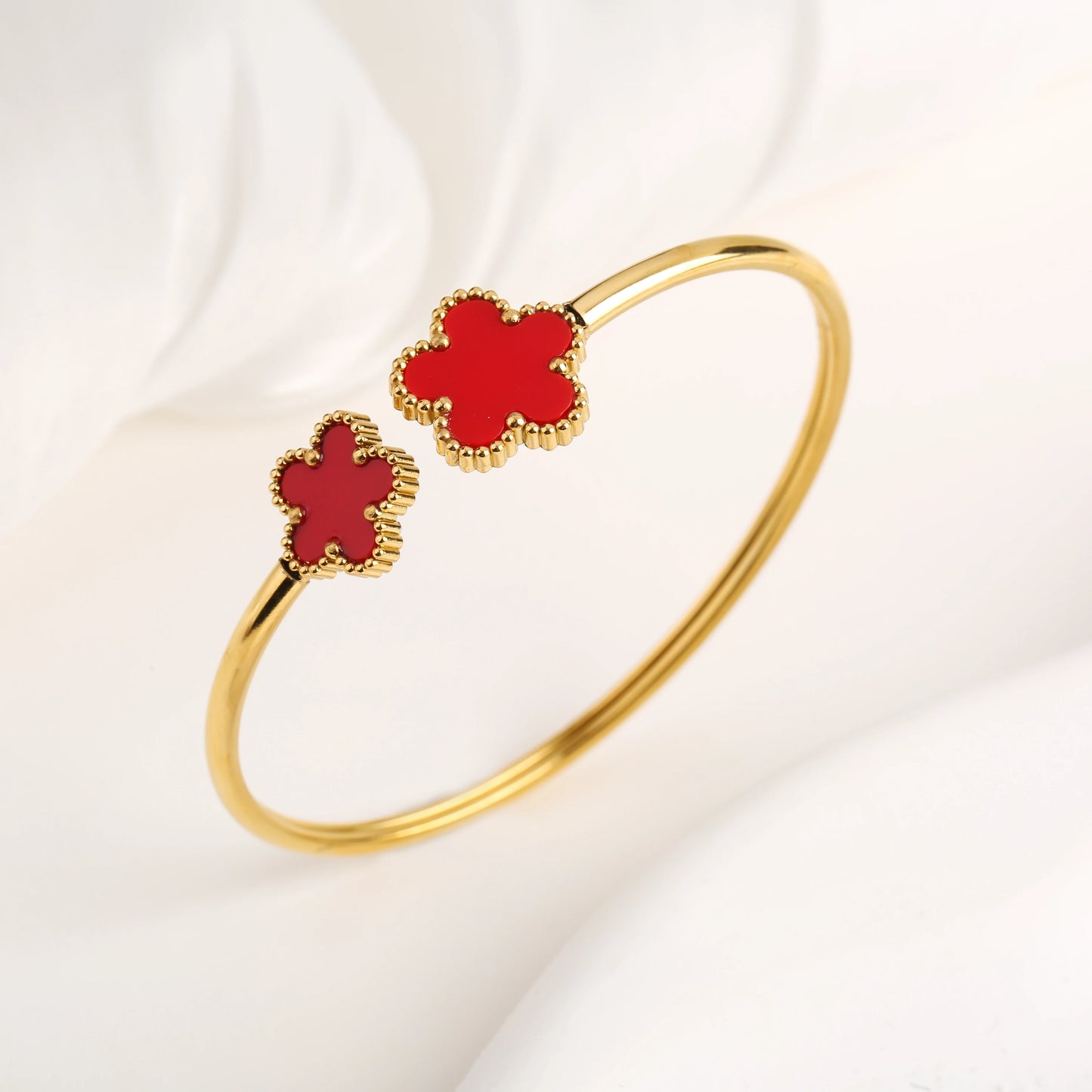 Shell Five-Leaf Flower Stainless Steel Bracelet