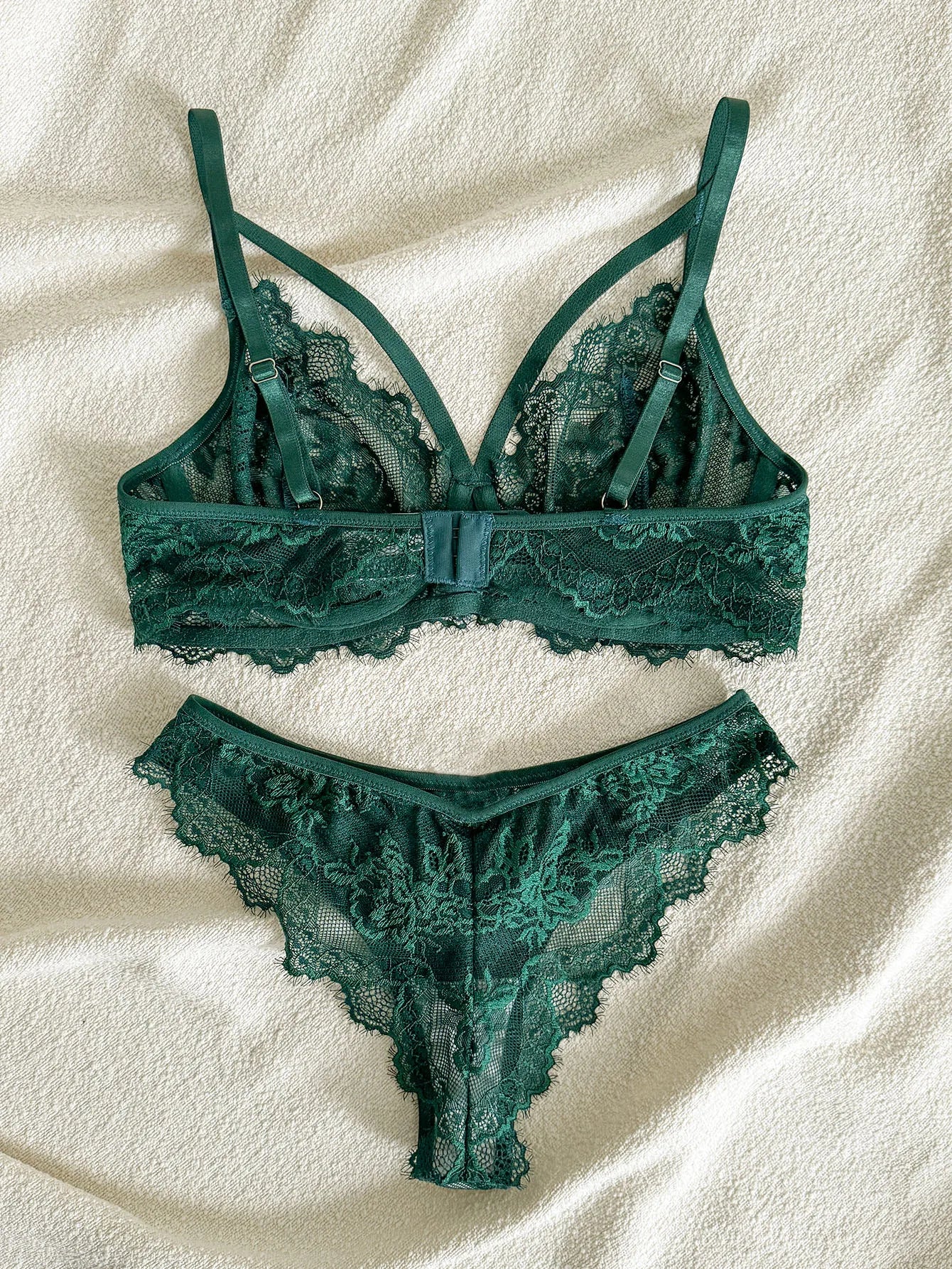 Eyelash Fancy lace strapping underwire Lingerie Set