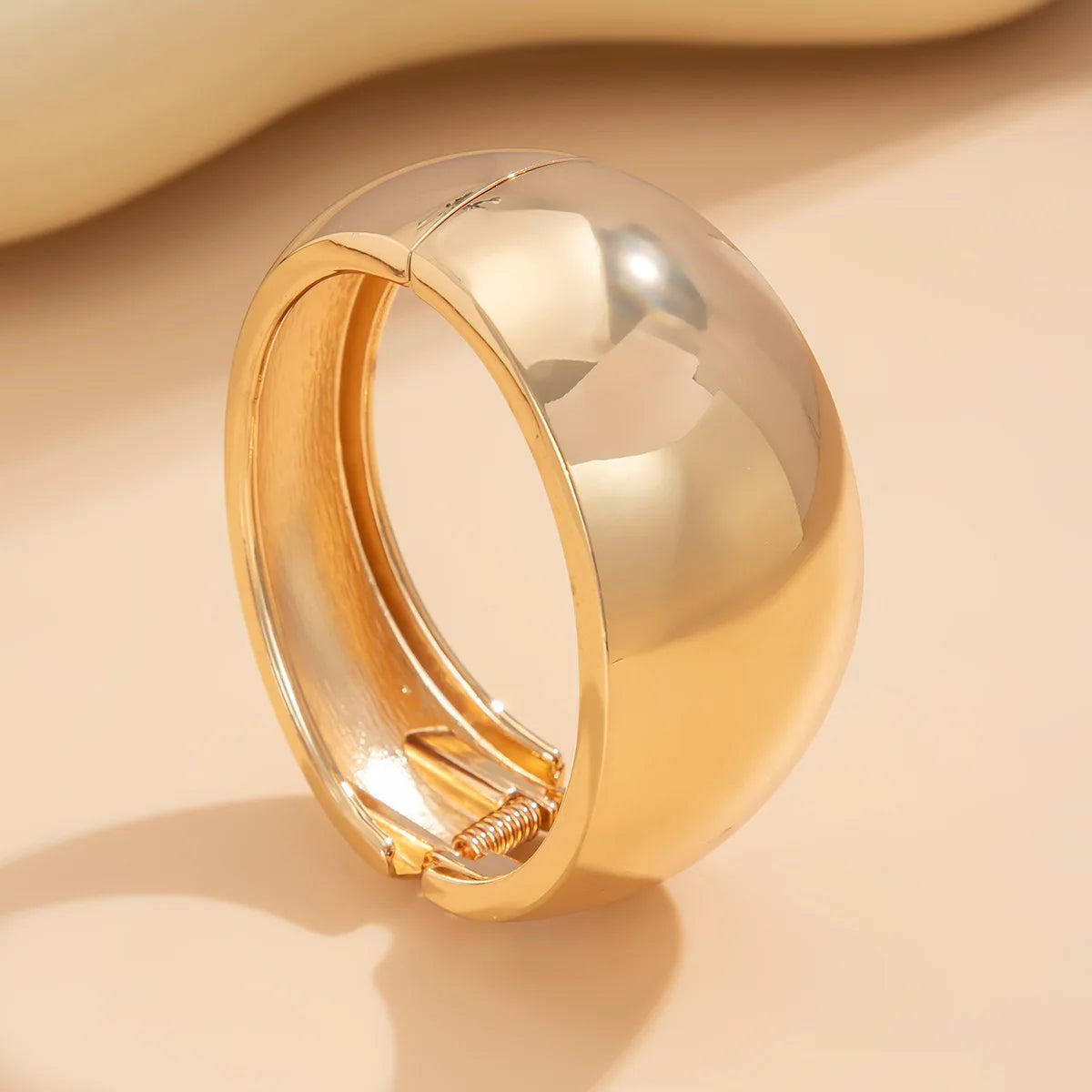 Smooth Surface Round Wide Silver Metal Bangle Geometric Bracelet