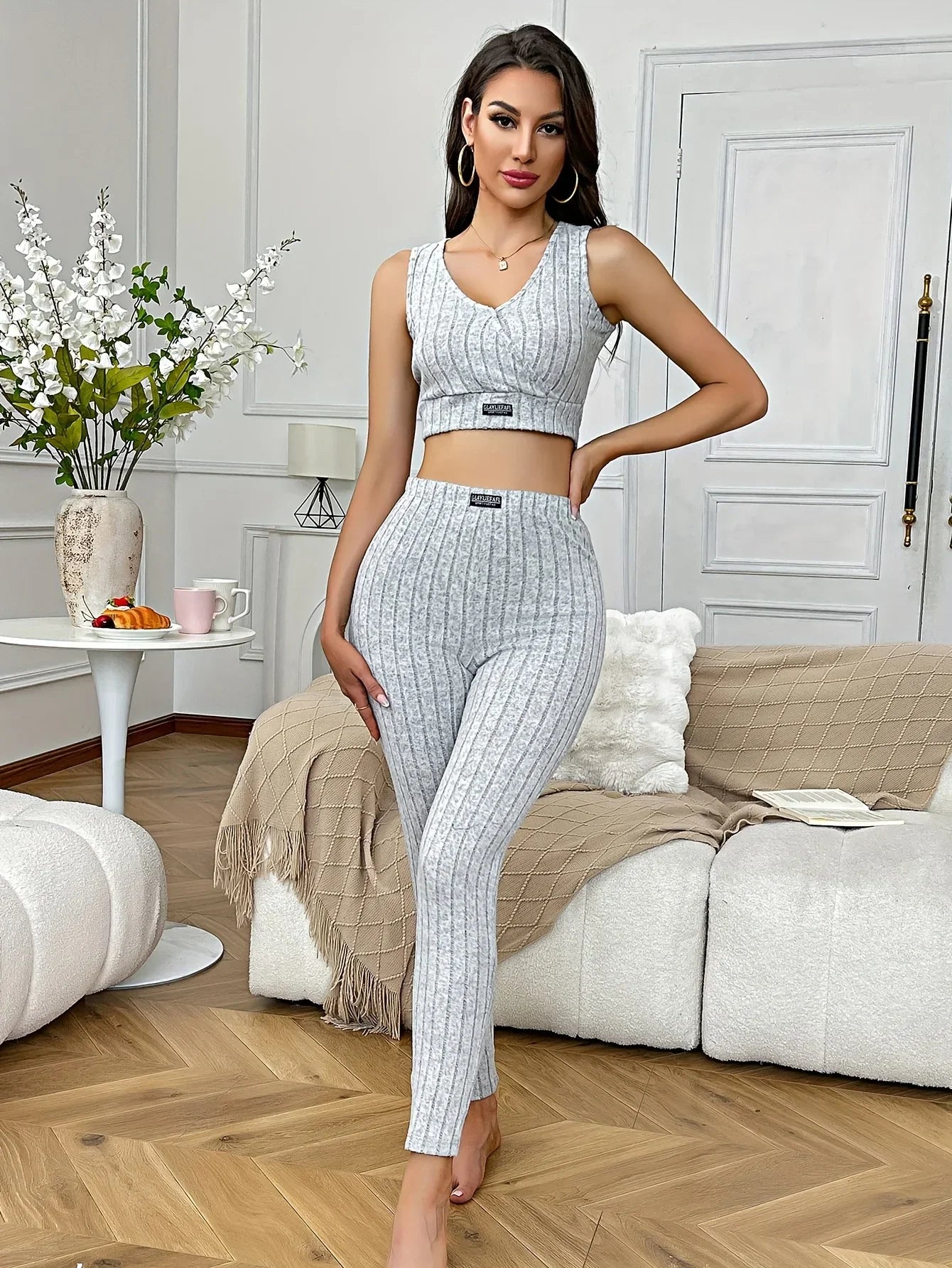 Short Slim-Fit Sporty Short Vest and Long Pants Set