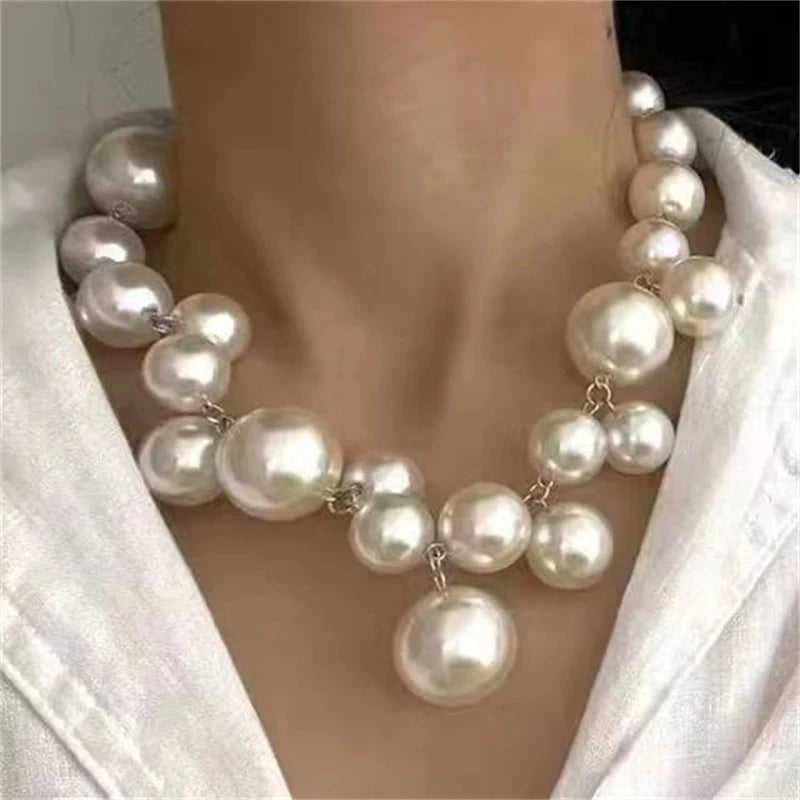 Vintage Hyperbole Bead Pearls Necklace Jewelry