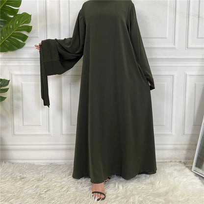 عباية وقفطان طويلة بطابع اسلامي 