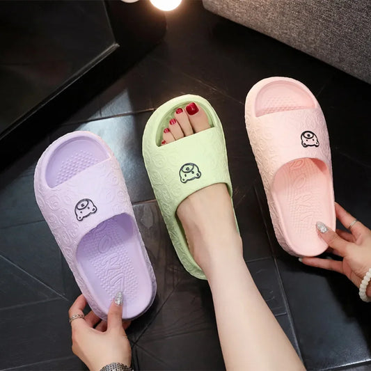Non-slip Cute Bear Decoration Flat Slippers