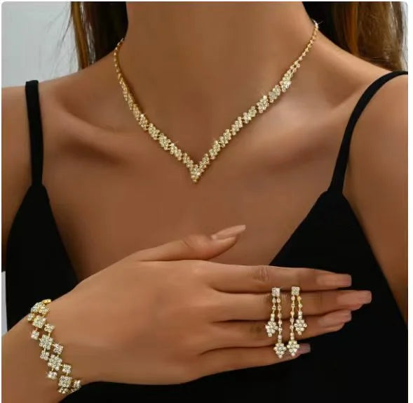 Versatile banquet jewelry set