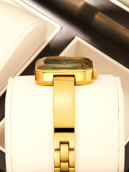 Retro and Affordable Luxury Water-Resistant Quartz Bracelet Watch