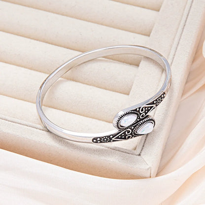 Imitation green water drop open bracelet