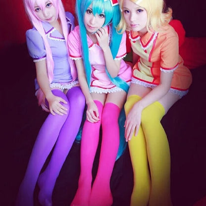 Calcetines largos lisos negros y blancos sexis