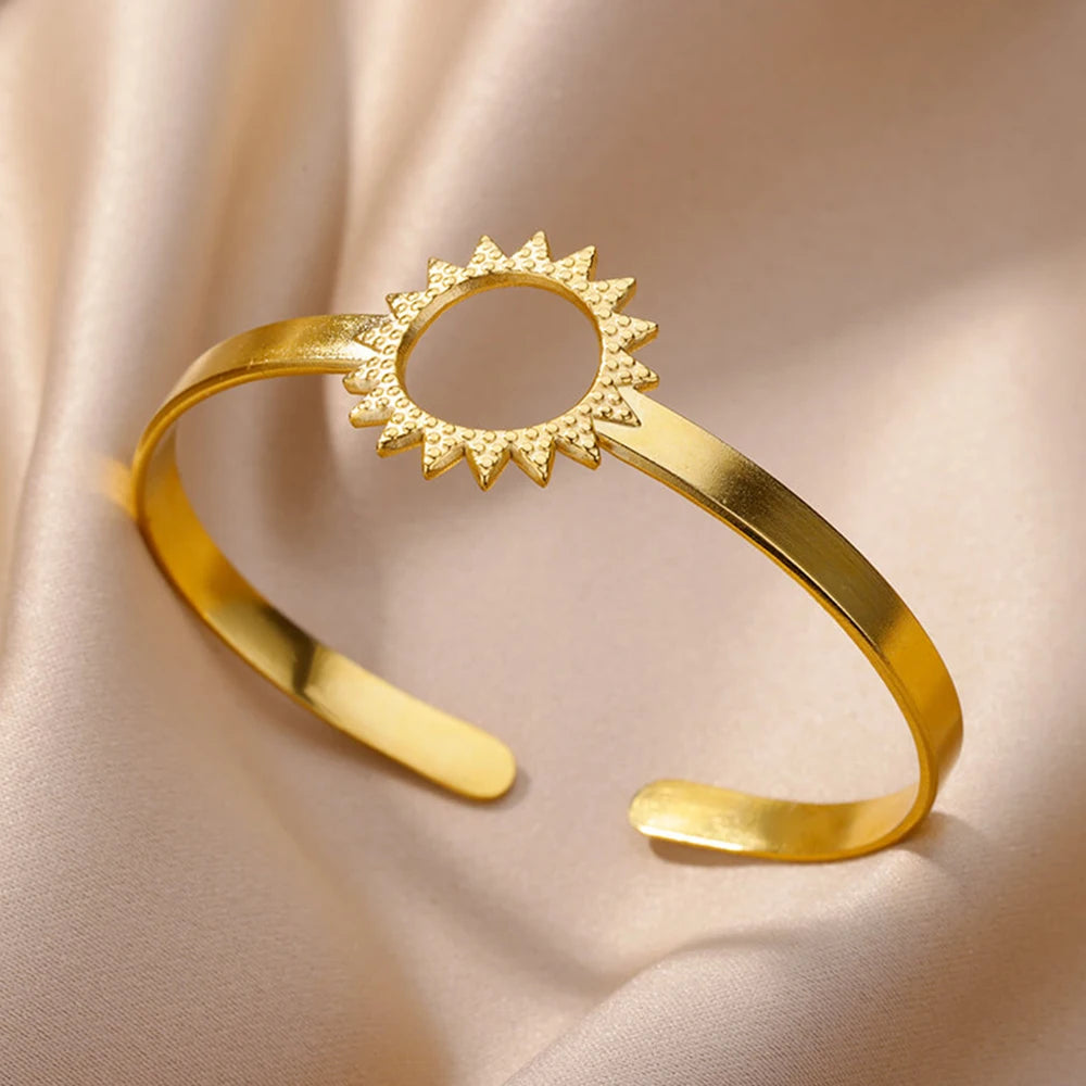 DANA Gold Chunky Flower Cuff Bangle Bracelet