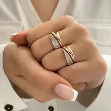 Korean Exquisite Geometric Round Luxury Zircon Ring