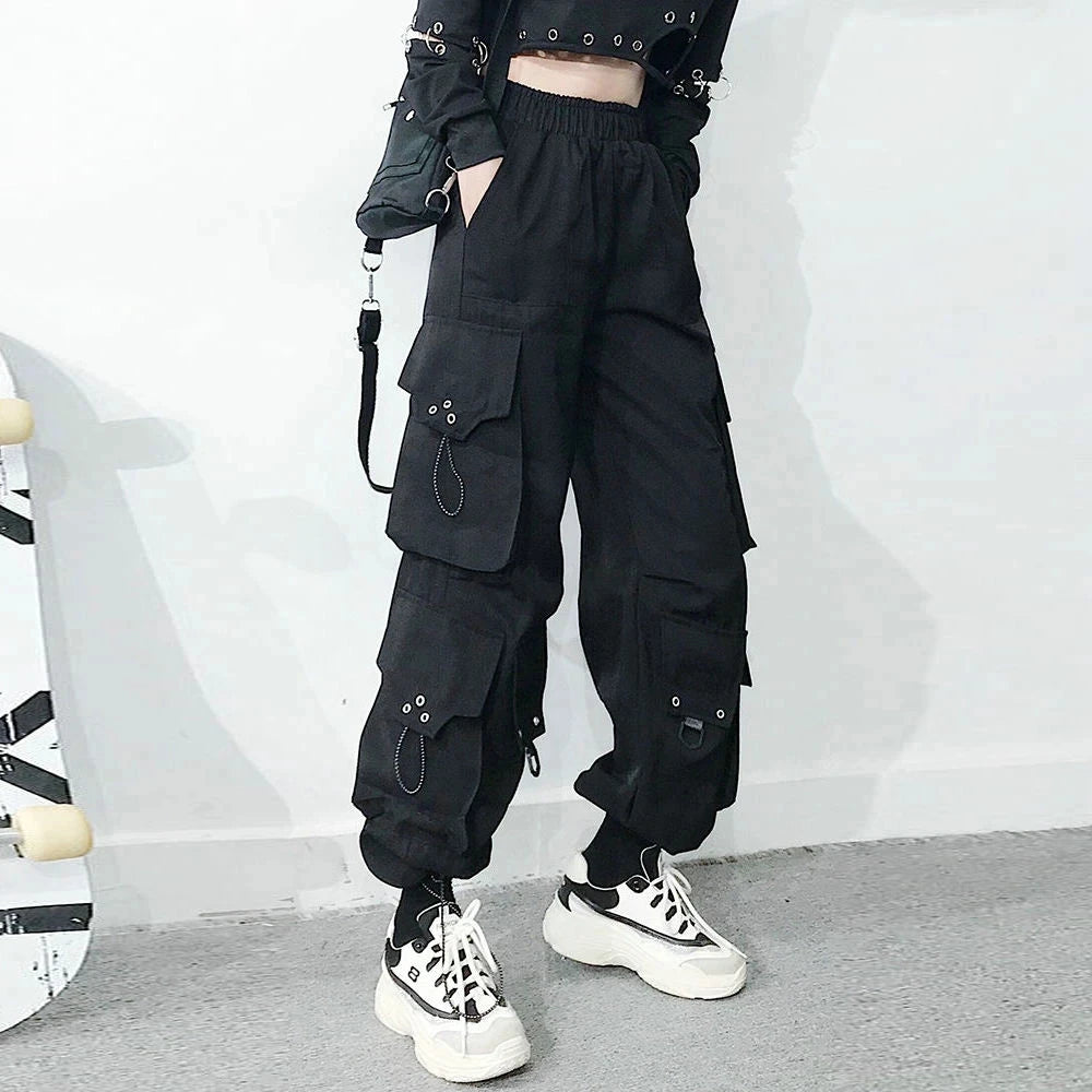 Pantalones deportivos con bolsillos estilo cargo punk