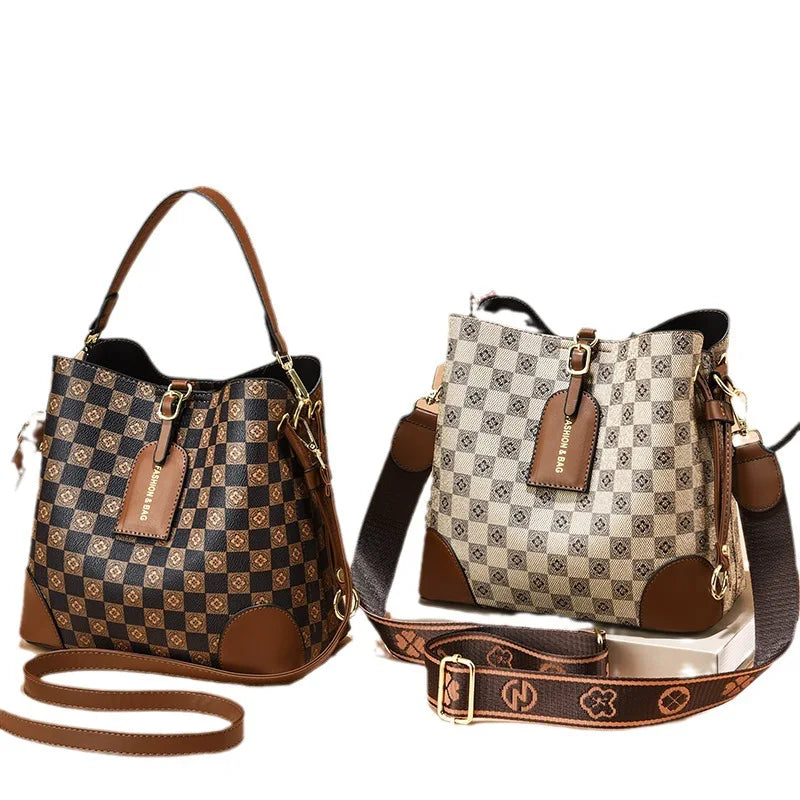 Water Bucket Printed Shoulder Bag