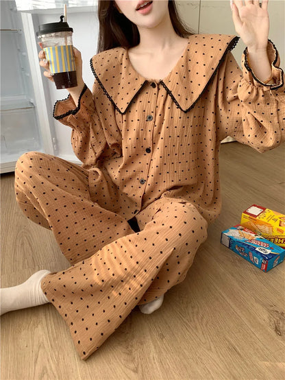 Long-Sleeved Pajamas Set