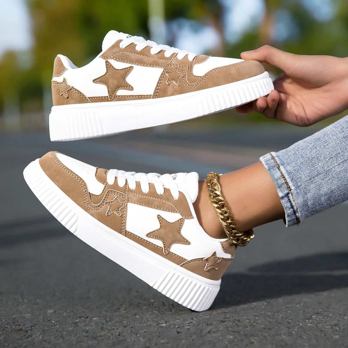 Thick Sole Lightweight Skateboard Shoes