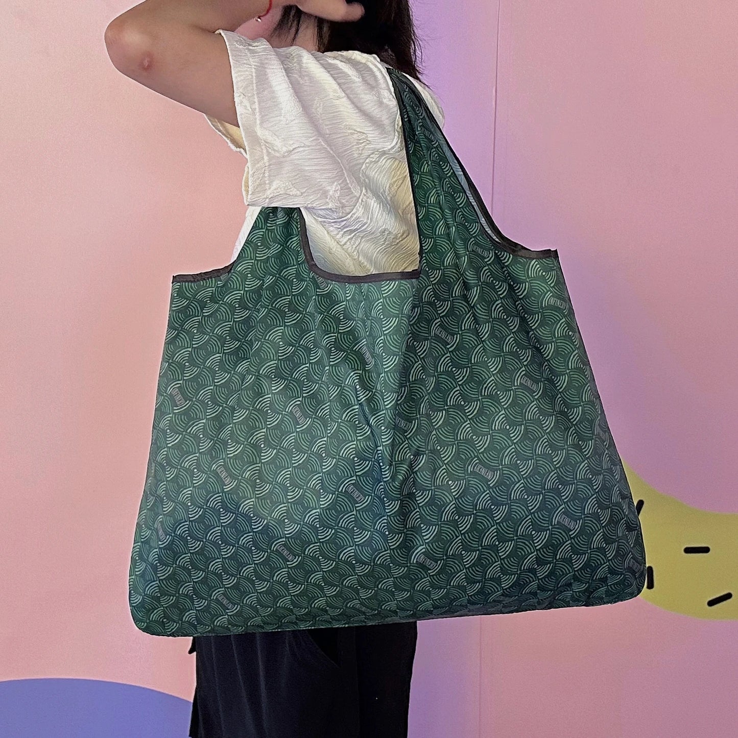 DANA Large Capacity Shoulder Bag