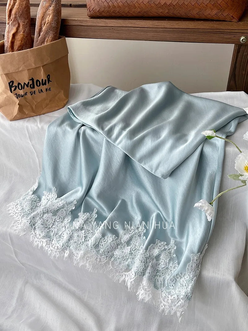 Falda sirena de satén elegante