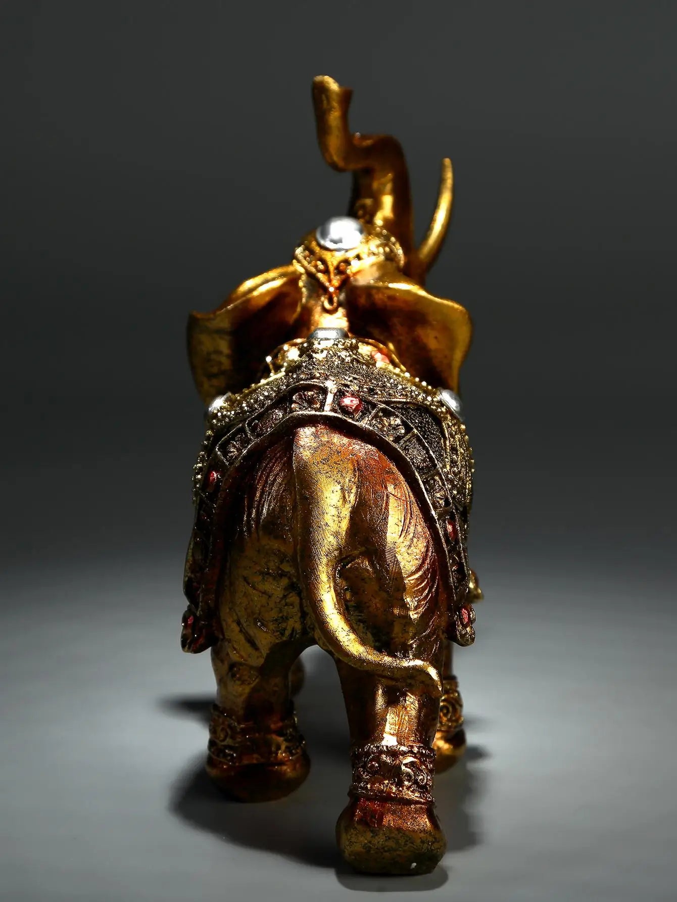 1PC Elephant Resin Decor  Handcrafted 3D Sculpture