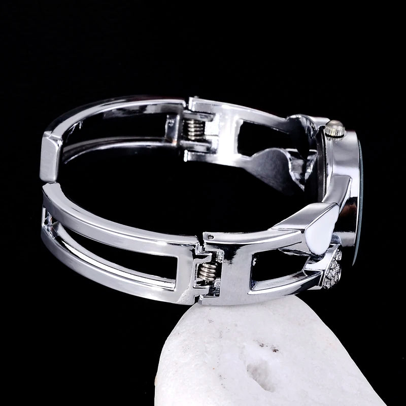 Vintage Heart Quartz Silver Classic Crystal Stainless Steel Luxury Watch