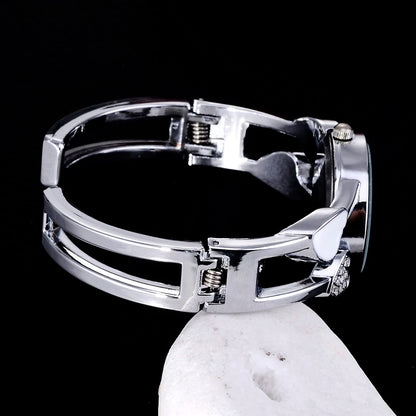 Vintage Heart Quartz Silver Classic Crystal Stainless Steel Luxury Watch