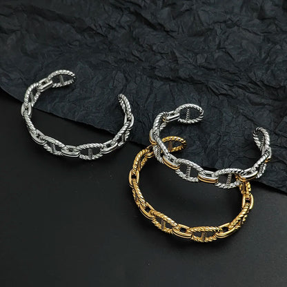 Creative integrated molded patterned stainless steel bracelet