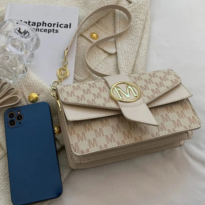 Diagonal cross style crossbody bag