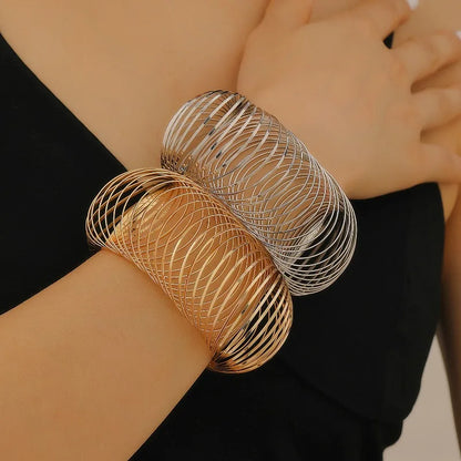 Metal Flat Round Spring Retro Bracelet