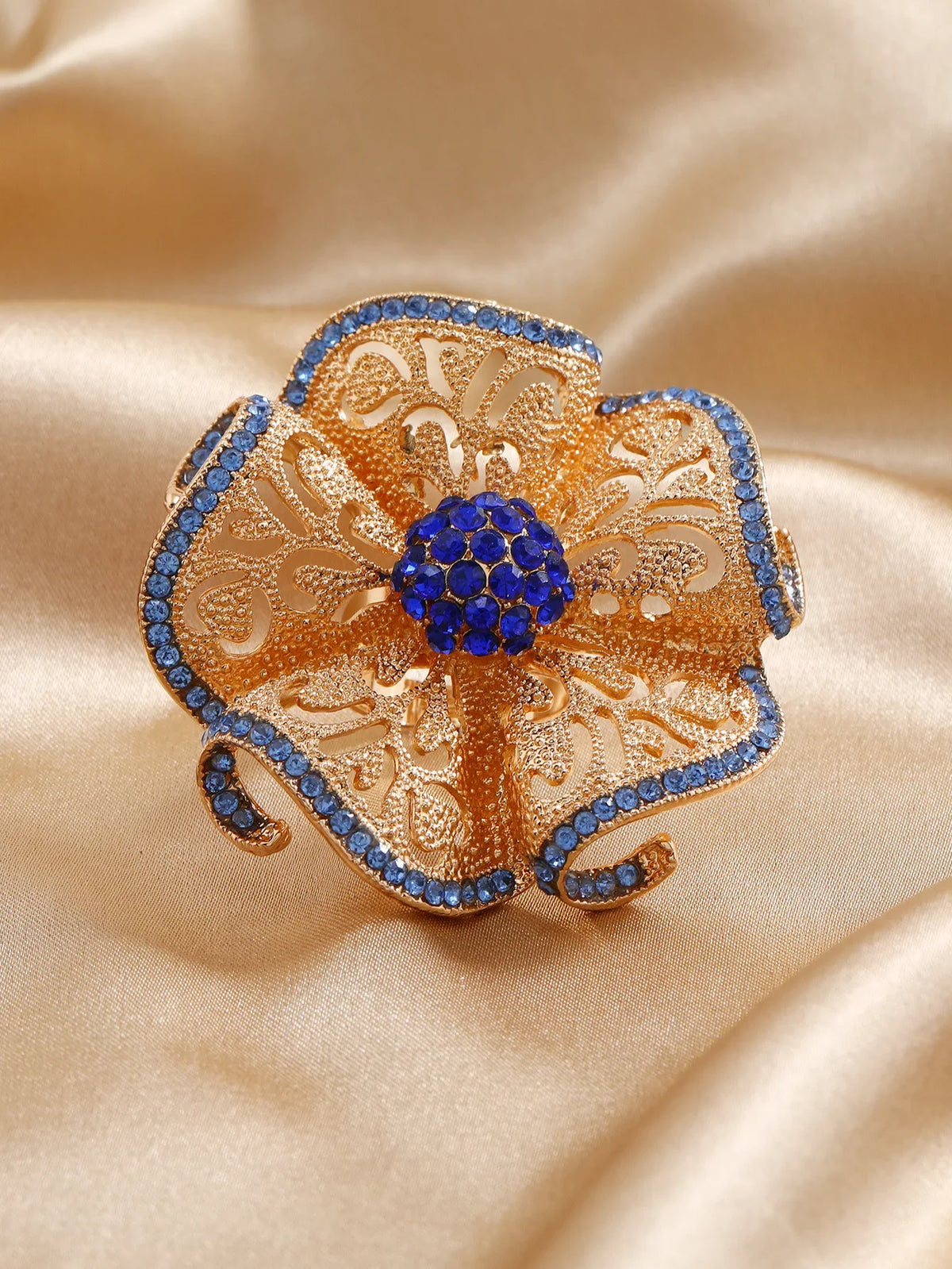 Luxury Big Flower Zircon Classic Hollow Gold Adjustable Ring