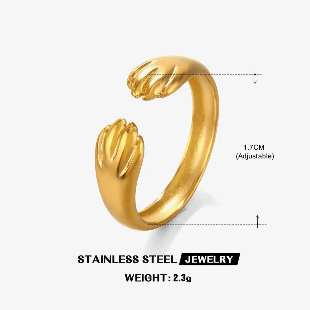 DANA Three-dimensional M Letter Ring