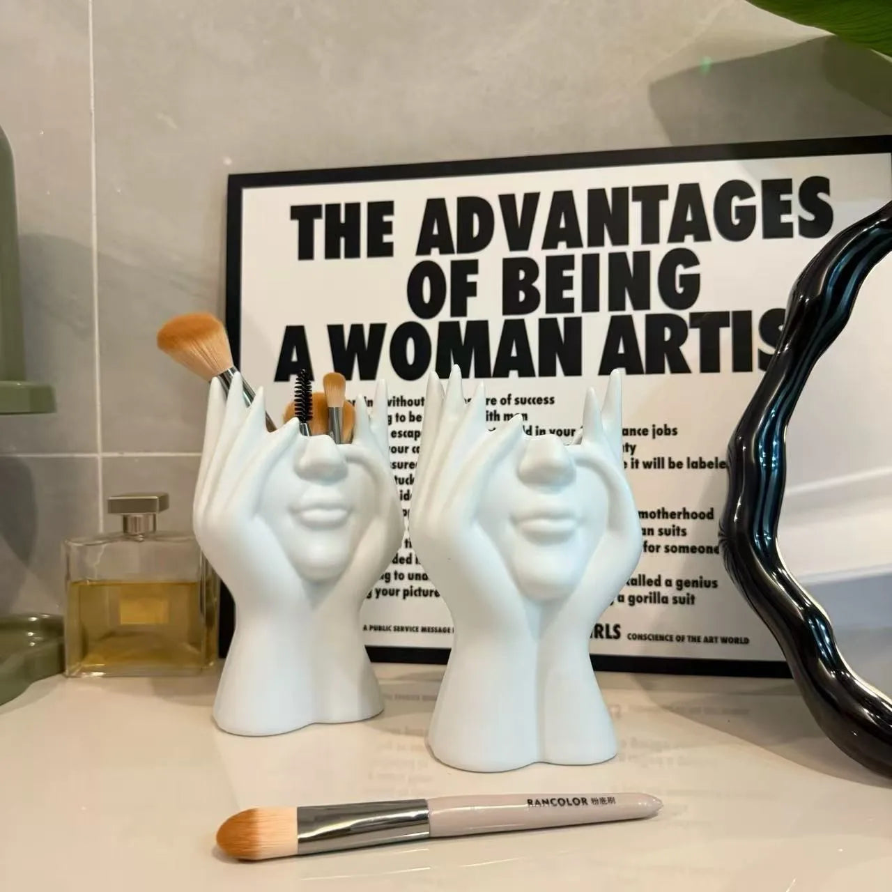 Human Body Storage Pen Holder Makeup Brush