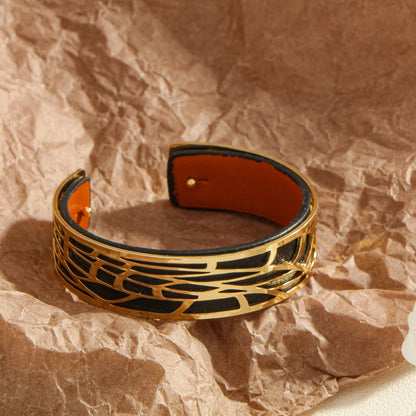 Hollow double-sided leather color replaceable bracelet