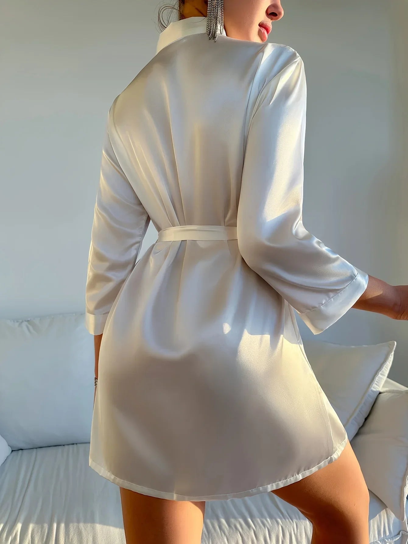 Silk Tie-Waist Short Robe L