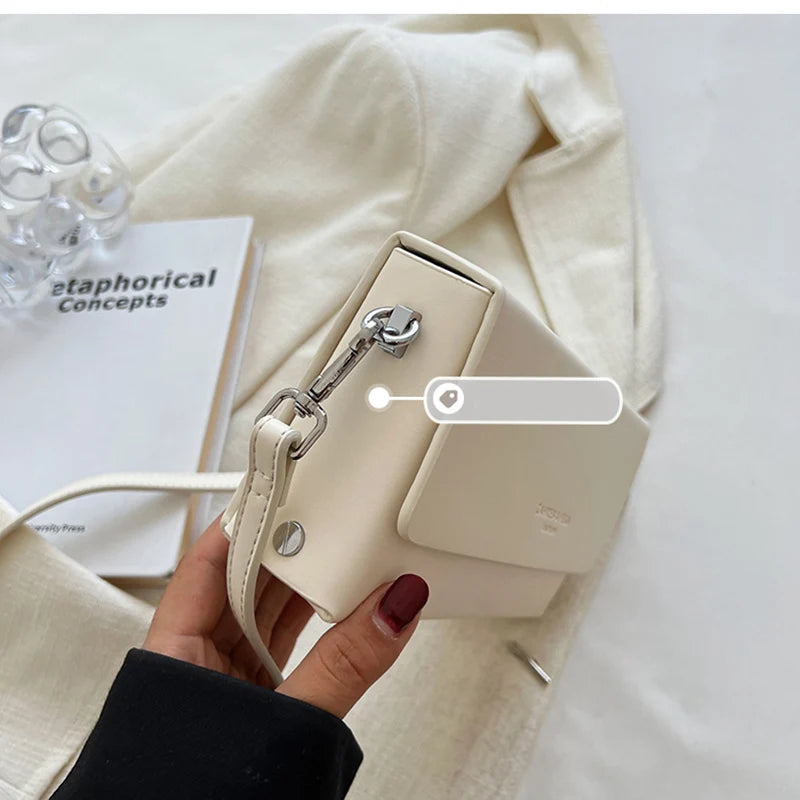 DANA Small Square Bag