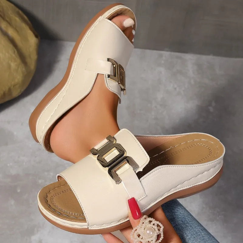 Casual Thick Bottom Metal Buckle Fish Mouth Slippers